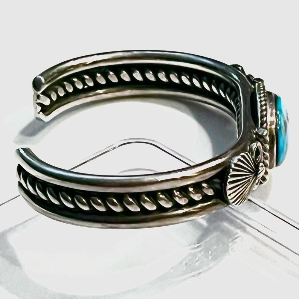 Signed - Derrick Gordon, Navajo. Elegant “Ajax” T… - image 5